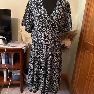 Elegant Navy and White Floral Dress